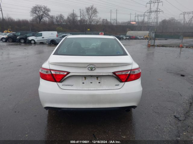 4T1BF1FK8HU691588 Toyota CAMRY SE