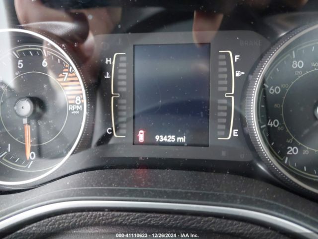 1C4PJMCX5KD124305 Jeep Cherokee Latitude 4x4