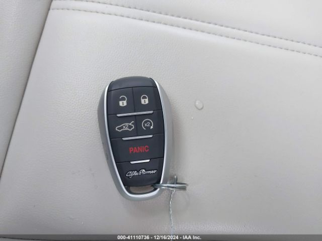 ZASPAKBNXL7C96812 Alfa Romeo Stelvio Ti Awd