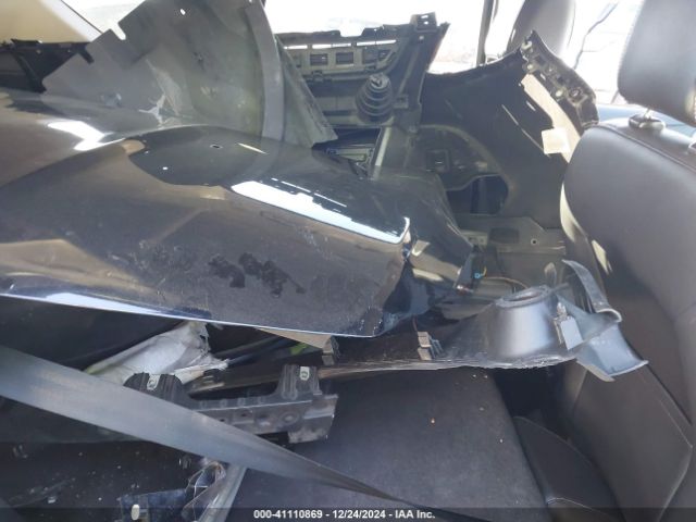 1FMCU0J90GUC62887 Ford Escape Titanium