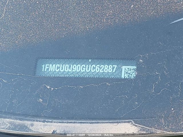 1FMCU0J90GUC62887 Ford Escape Titanium