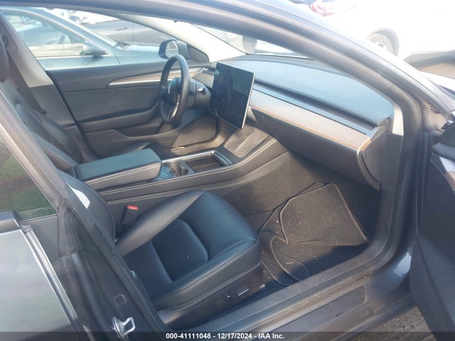 2022 TESLA MODEL 3 5YJ3E1EB8NF118661 Photo 4
