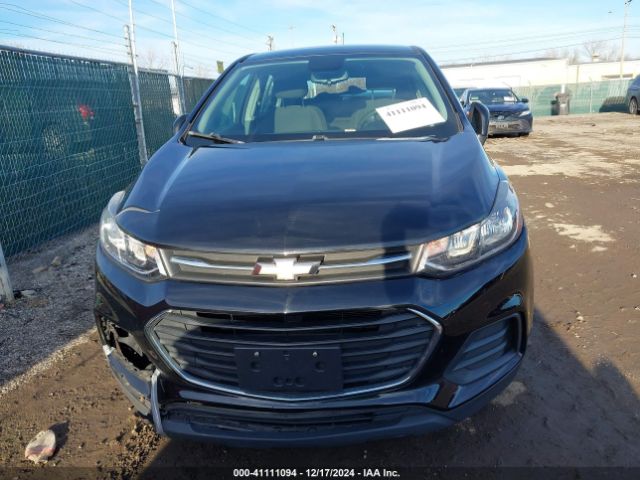 3GNCJKSB4JL262507 Chevrolet TRAX LS
