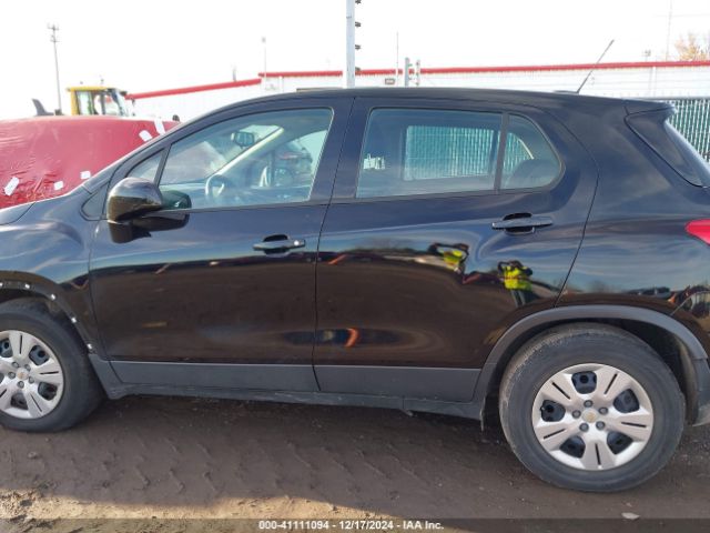 3GNCJKSB4JL262507 Chevrolet TRAX LS