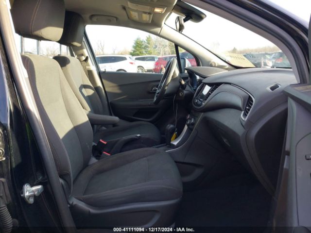 3GNCJKSB4JL262507 Chevrolet TRAX LS