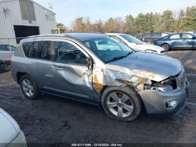 1C4NJDEB8GD782720 Jeep Compass Latitude