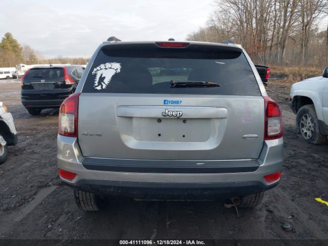 1C4NJDEB8GD782720 Jeep Compass Latitude