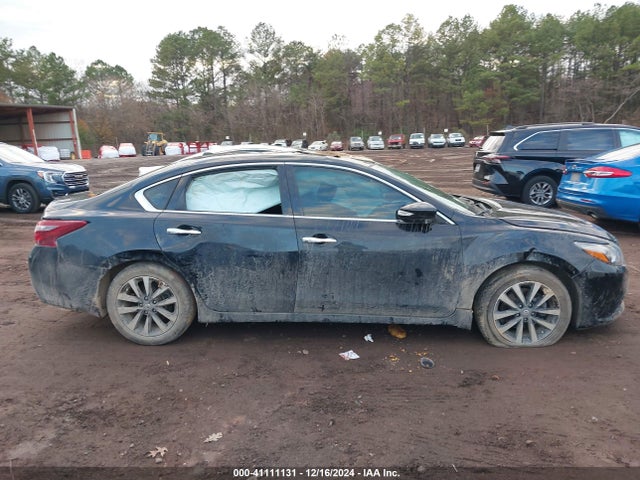 Nissan Altima 2018 1N4AL3AP0JC213450 Image 29