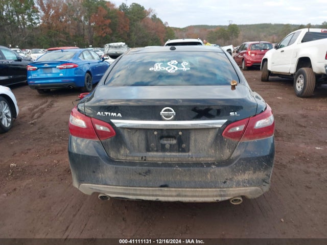 Nissan Altima 2018 1N4AL3AP0JC213450 Image 32