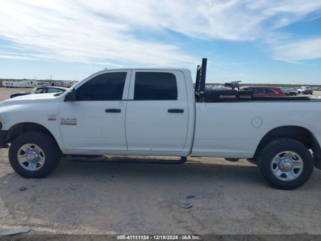 3C6UR5HJ4JG284304 RAM 2500 Tradesman  4x4 8' Box