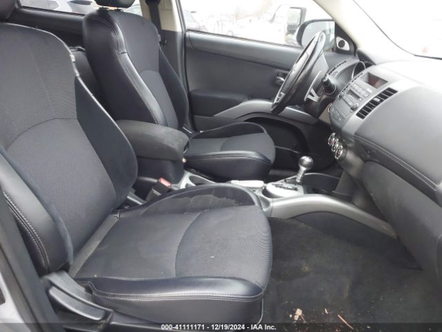 2013 MITSUBISHI OUTLANDER JA4JT3AW0DU010049 Photo 4