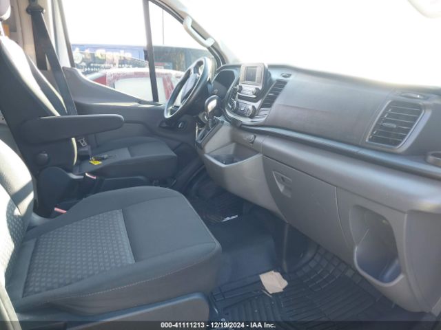 1FTBR1Y87NKA30199 Ford Transit-250 Cargo Van