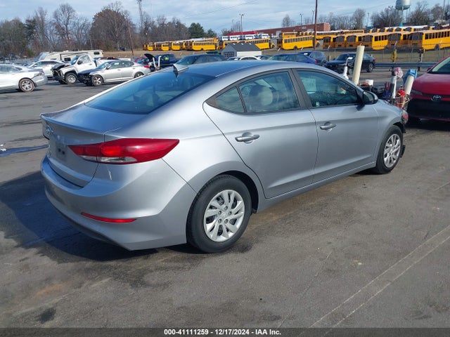 5NPD74LF9HH197169 Hyundai ELANTRA SE