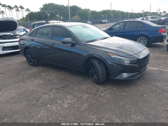 Hyundai ELANTRA SEL 2022 5NPLM4AG4NH076710 Image 1