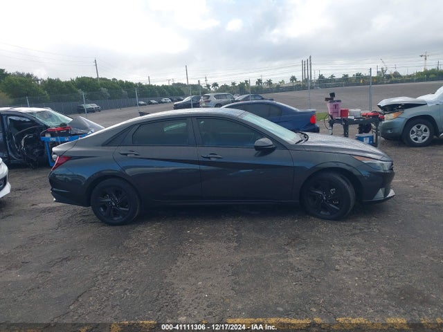 Hyundai ELANTRA SEL 2022 5NPLM4AG4NH076710 Image 13