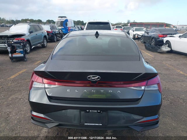 Hyundai ELANTRA SEL 2022 5NPLM4AG4NH076710 Image 16