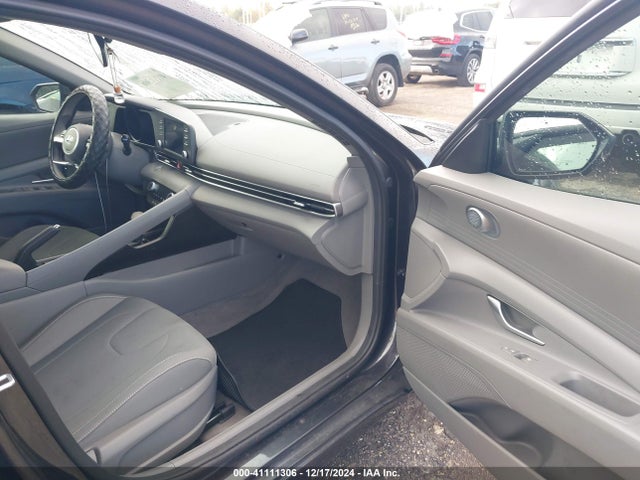 Hyundai ELANTRA SEL 2022 5NPLM4AG4NH076710 Image 5