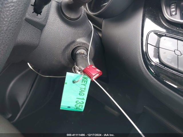 Toyota C-HR LE 2021 NMTKHMBX9MR128502 Image 11