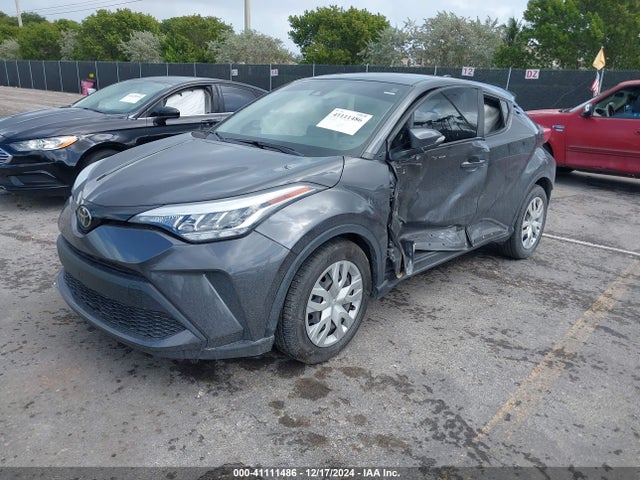 NMTKHMBX9MR128502 Toyota C-HR LE