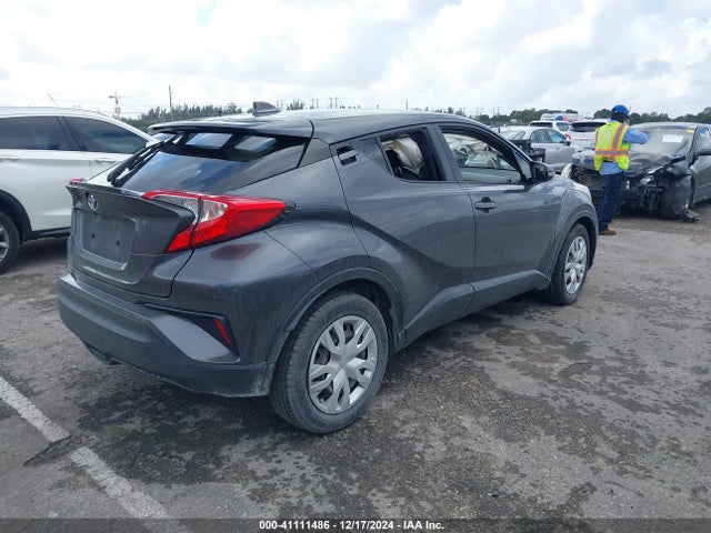 NMTKHMBX9MR128502 Toyota C-HR LE
