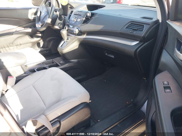 41111590 :رقم المزاد ، 5J6RM4H30FL112705 vin ، 2015 Honda Cr-v Lx مزاد بيع