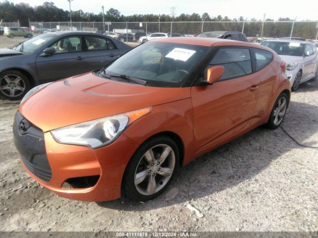 KMHTC6AD3EU208653 Hyundai Veloster Base W/black