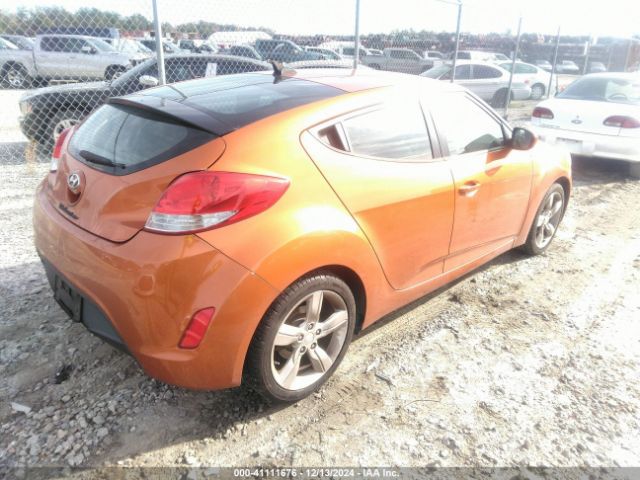 KMHTC6AD3EU208653 Hyundai Veloster Base W/black