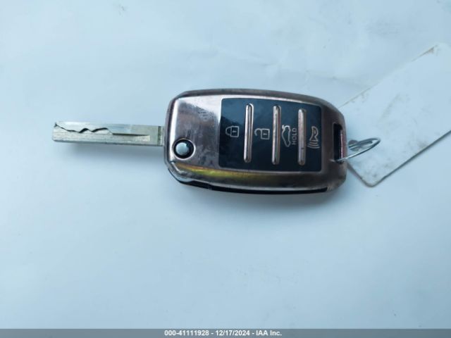 5XYPGDA32KG540313 KIA Sorento 2.4l Lx