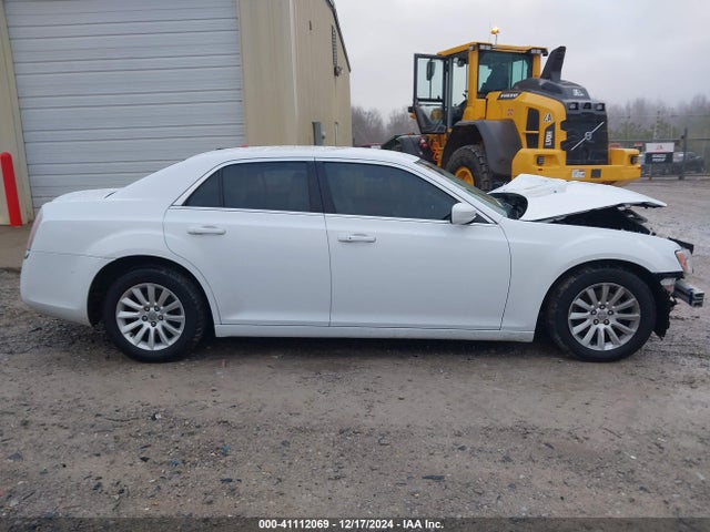 Chrysler 300 2014 2C3CCAAG2EH119178 Image 14