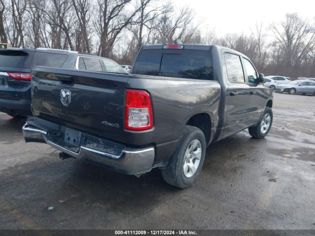 2020 RAM 1500 1C6SRFGT4LN187467 Photo 3