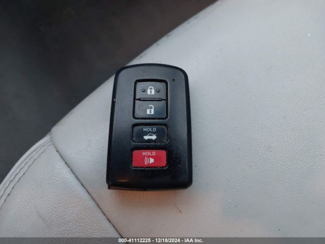 4T1BF1FK6HU647556 Toyota CAMRY XLE