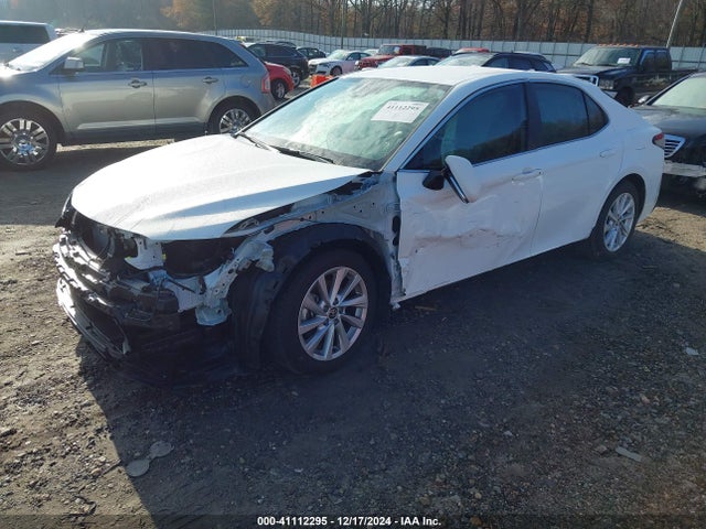 Toyota CAMRY LE 2023 4T1R11AK4PU173044 Image 2