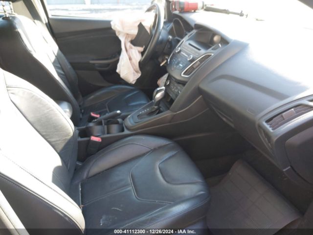 1FADP3K28FL336103 Ford FOCUS SE