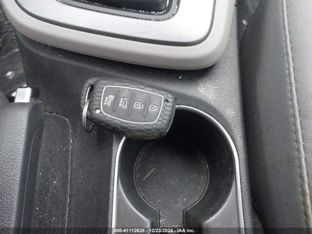 5NPD84LFXHH059119 Hyundai ELANTRA SE
