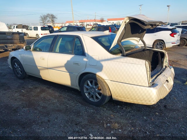 2010 CADILLAC DTS 1G6KD5EY1AU131850 Photo 2