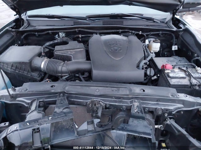 3TMGZ5AN5PM635573 Toyota Tacoma Limited