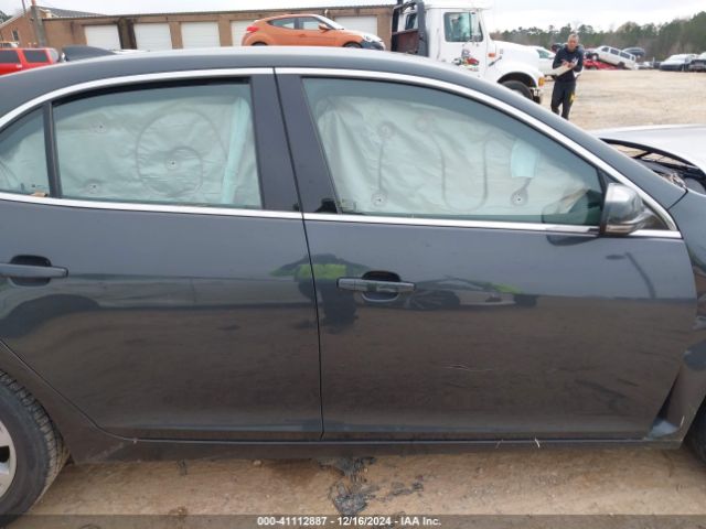 1G11D5SL4FF209284 Chevrolet MALIBU 2LT