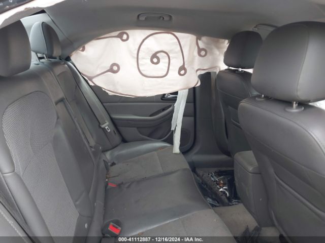 1G11D5SL4FF209284 Chevrolet MALIBU 2LT