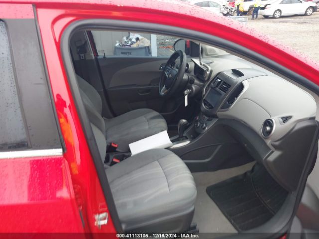 1G1JC6SHXF4113935 Chevrolet Sonic Lt Auto