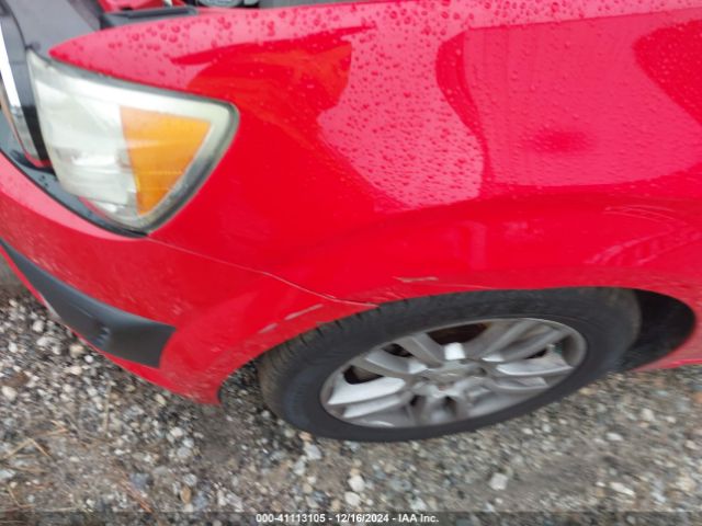 1G1JC6SHXF4113935 Chevrolet Sonic Lt Auto