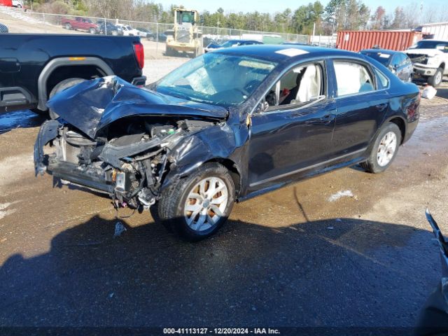 1VWAT7A38HC076019 Volkswagen Passat 1.8t S