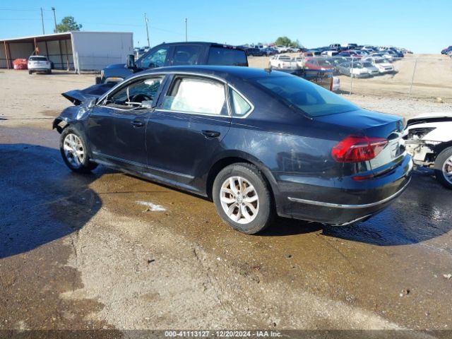 1VWAT7A38HC076019 Volkswagen Passat 1.8t S