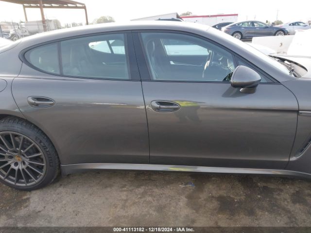 WP0AA2A76FL004554 Porsche PANAMERA 4