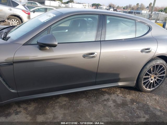 WP0AA2A76FL004554 Porsche PANAMERA 4