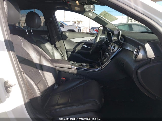 W1KWF8DB1MR645766 Mercedes-Benz C 300 Sedan