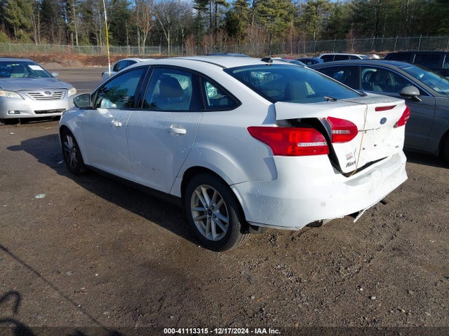 Ford FOCUS SE 2015 1FADP3F20FL297498 Image 3