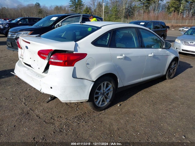 Ford FOCUS SE 2015 1FADP3F20FL297498 Image 4