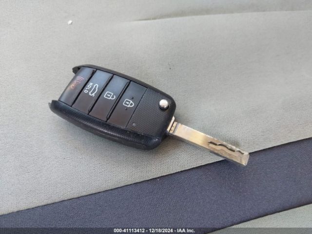 5XXGT4L34GG117107 KIA Optima Lx