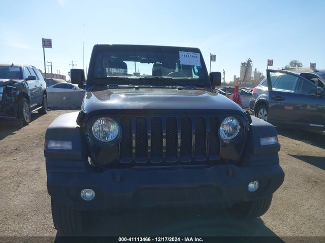 1C4HJXDN8NW263081 Jeep Wrangler Unlimited Sport S 4x4