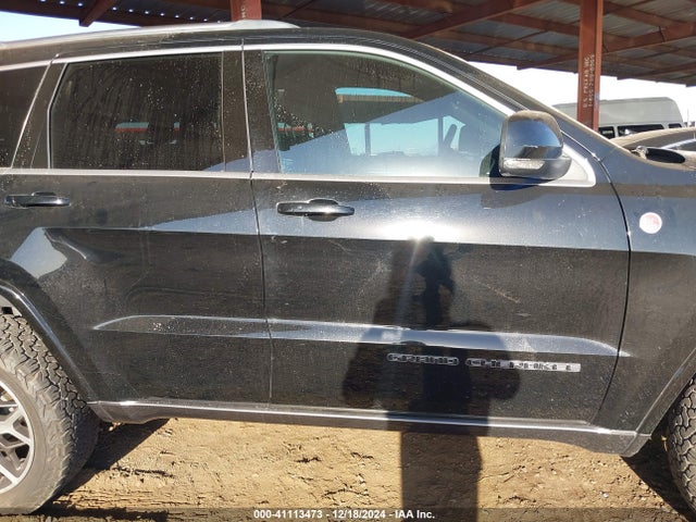 1C4RJFBT9JC121219 Jeep Grand Cherokee Sterling Edition 4x4